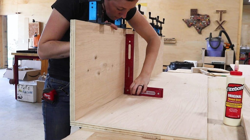 DIY FULL MURPHY BED KIT - EASY TO FOLLOW 7 STEP-BY-STEP GUIDE 8 Ensuring the frame is square