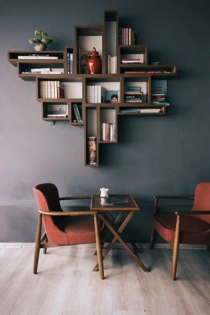 39 VALUABLE ADU IDEAS TO OPTIMIZE SPACE IN A BACKYARD BUILD (700+ PICS) 151 pexels photo 19581096