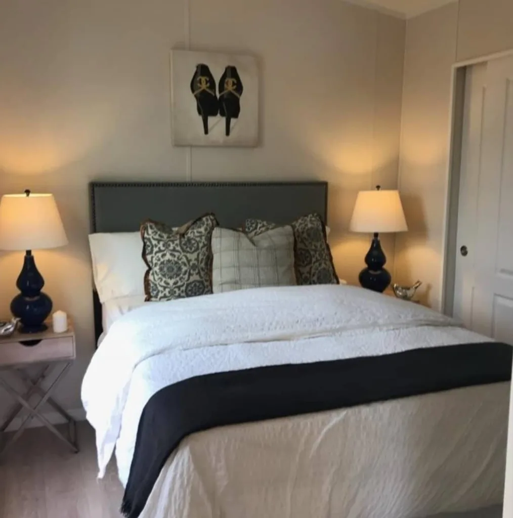 THE 7 BEST PREFAB ADUS FOR YOUR BACKYARD - EXPERT PICKS 21 Instant-Living-bedroom