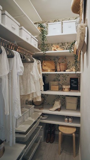 22 AWESOME SMALL WALK-IN CLOSET IDEAS FOR TINY HOMES & ADUS 15 A quaint, bohemian-style clothes closet with open shelving and wicker baskets.