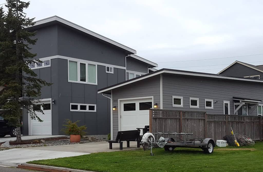 IS A MULTIGENERATIONAL HOME THE ANSWER TO THE AFFORDABLE HOUSING CRISIS? 7 Converted Garage Apartment